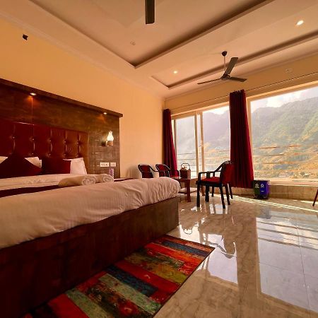 Sitara Resort, Scenic Mountain View Rooms With Balcony & Terrace ムスーリー エクステリア 写真