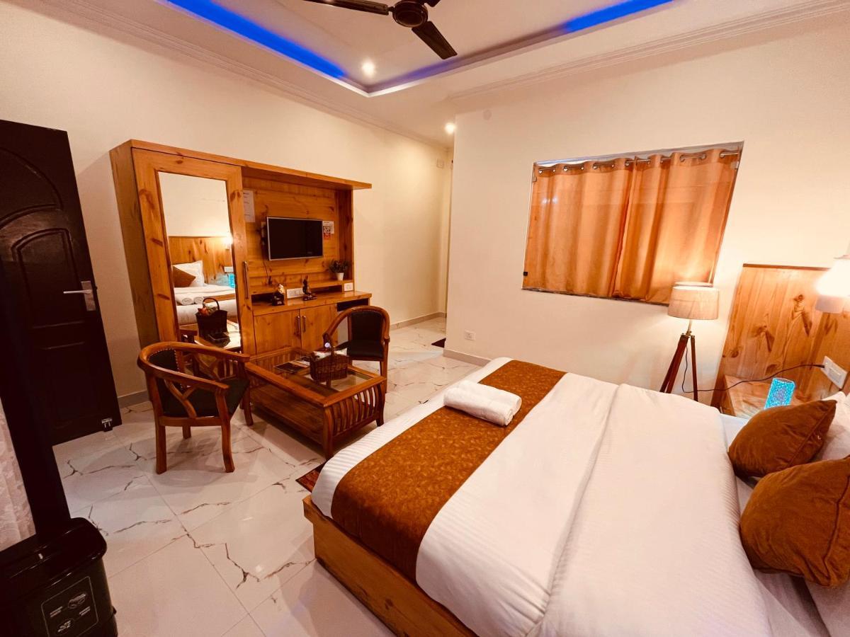 Sitara Resort, Scenic Mountain View Rooms With Balcony & Terrace ムスーリー エクステリア 写真